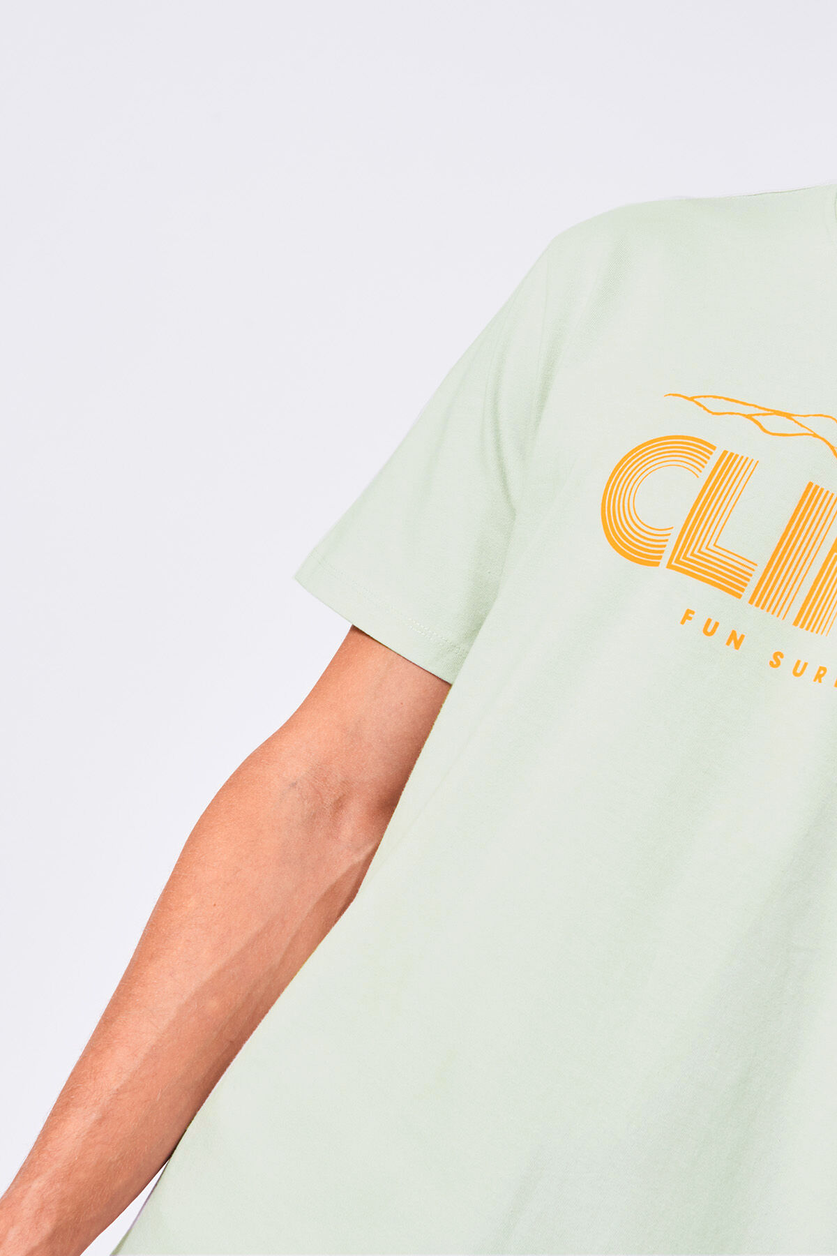 Eon Cliffs image number 3