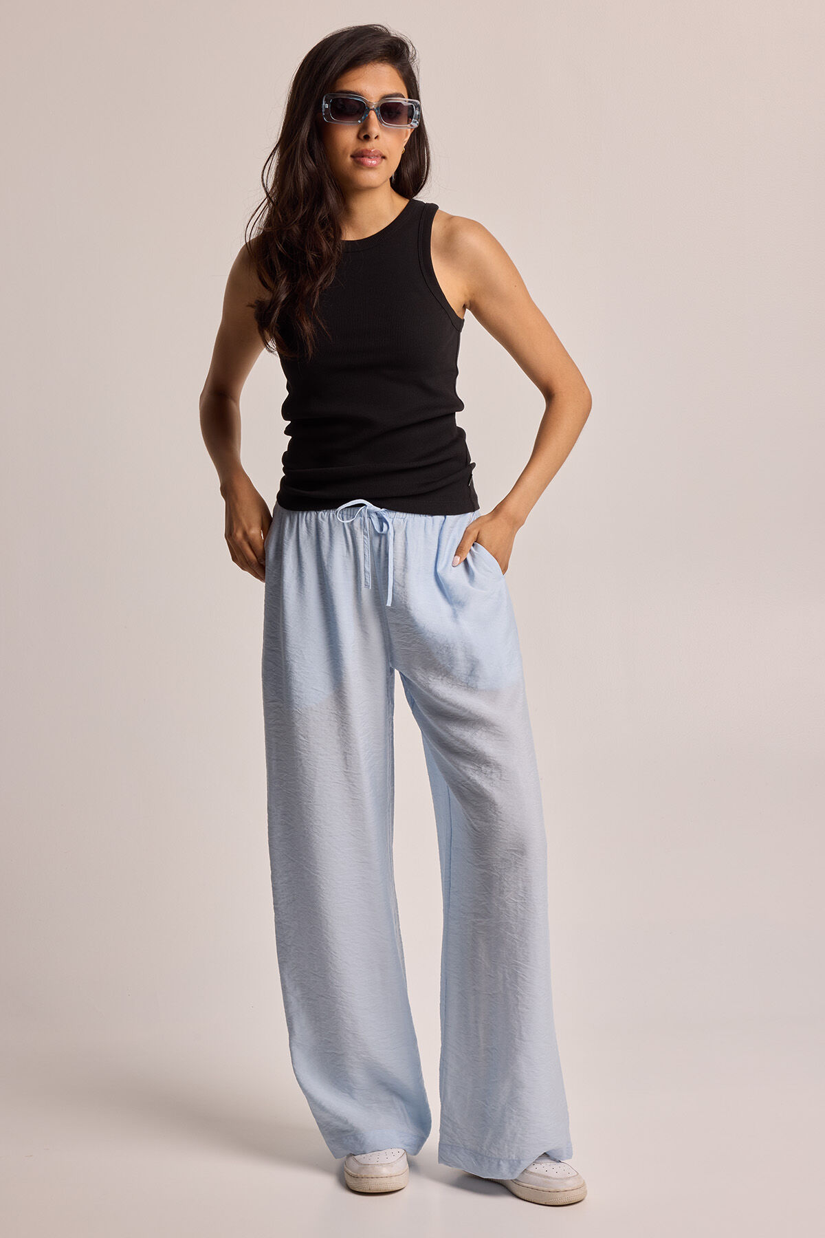 Pants Page image number 1