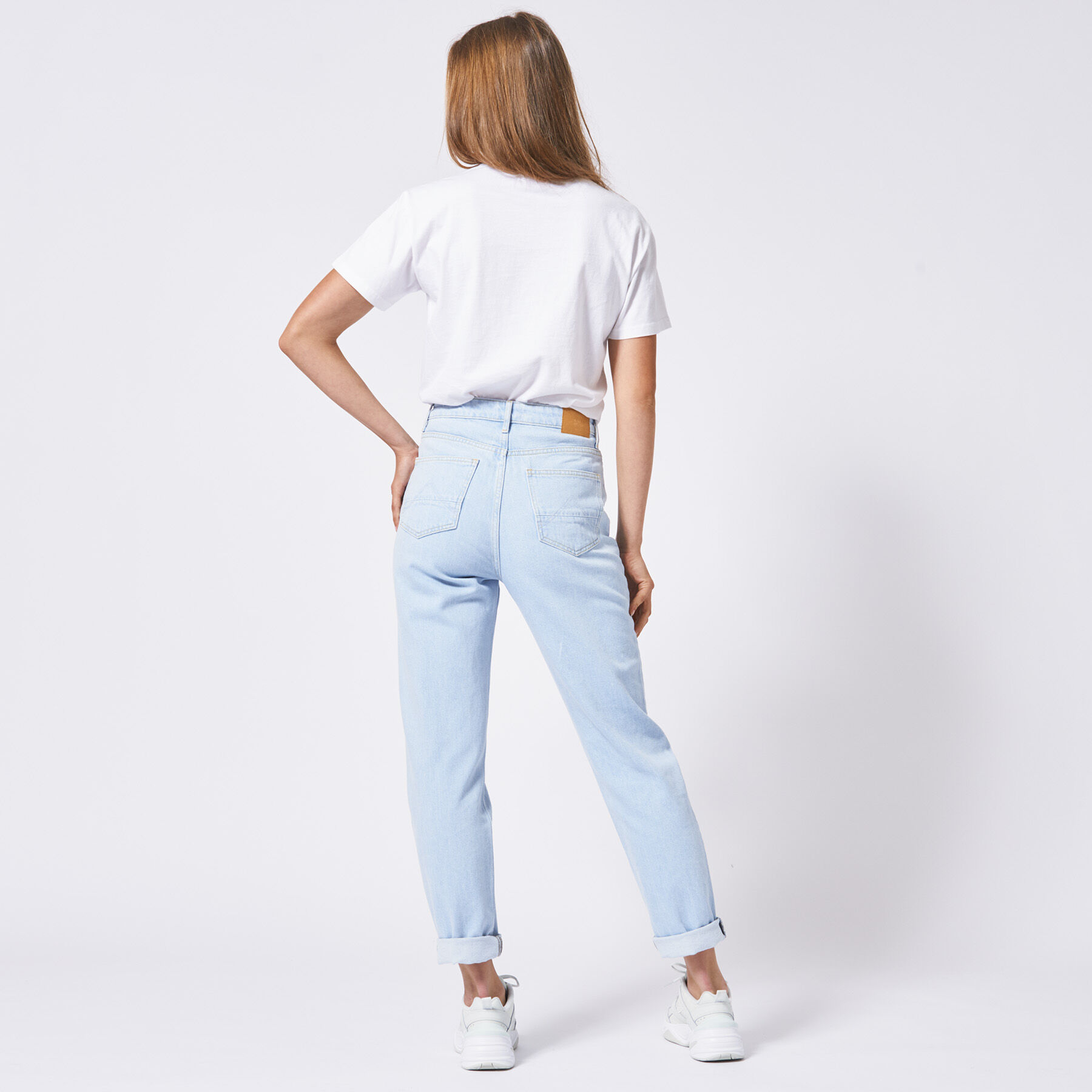 america today mom jeans