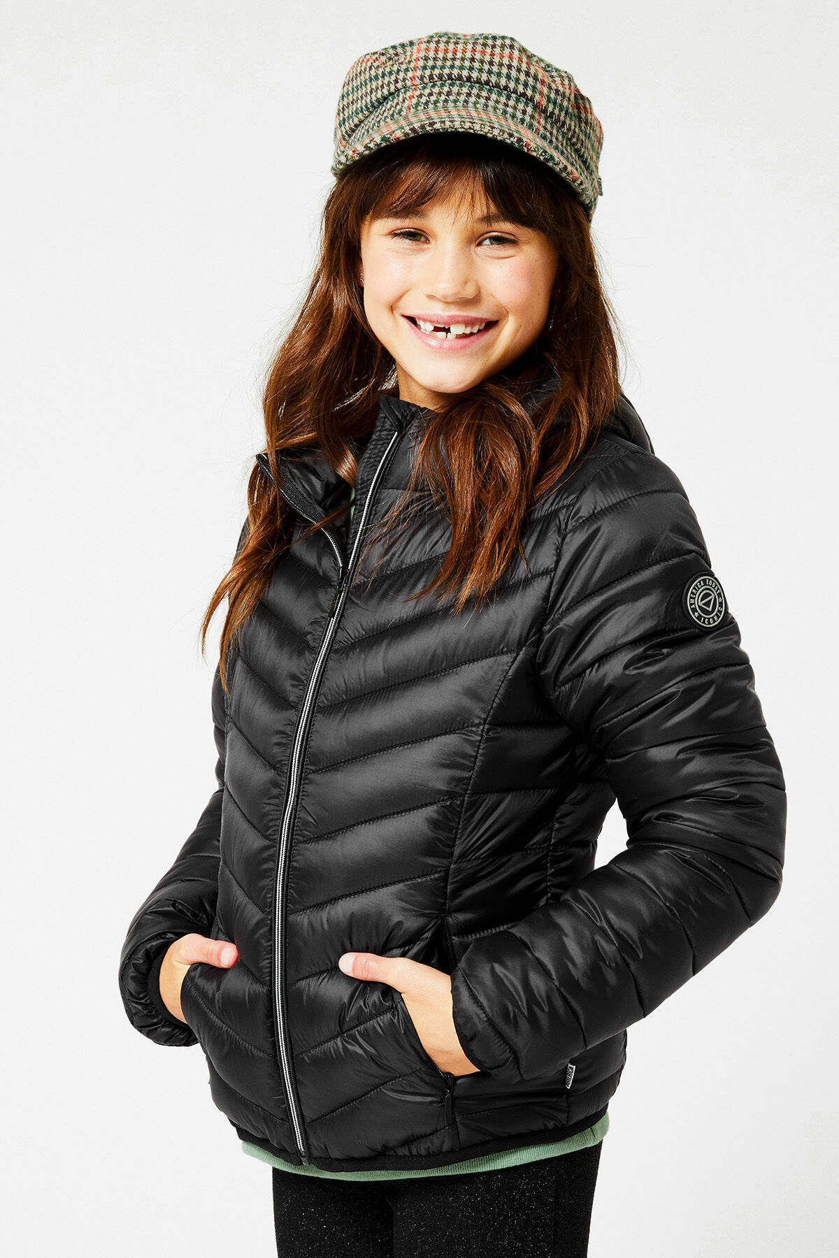 Jas Alice Jr image number 1