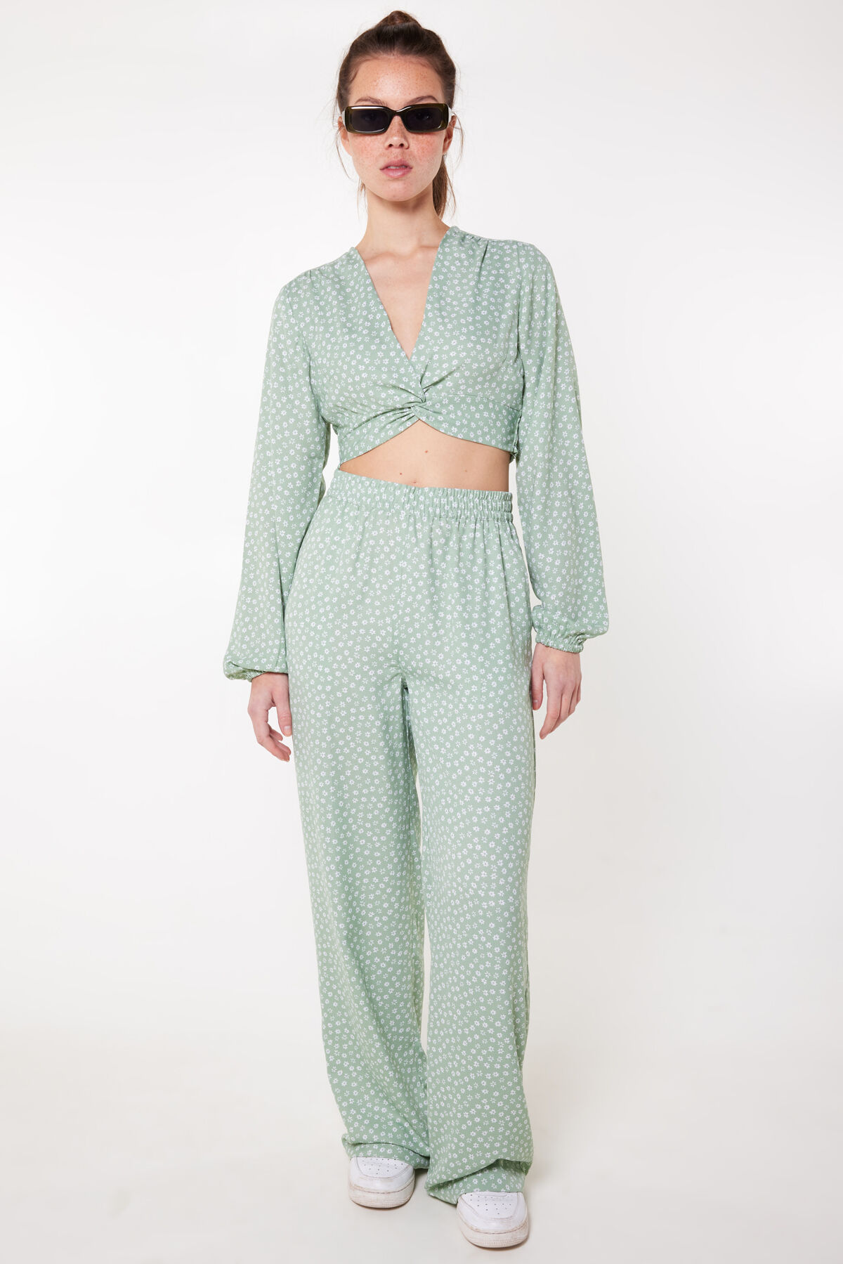 Blouse collar Baya image number 1