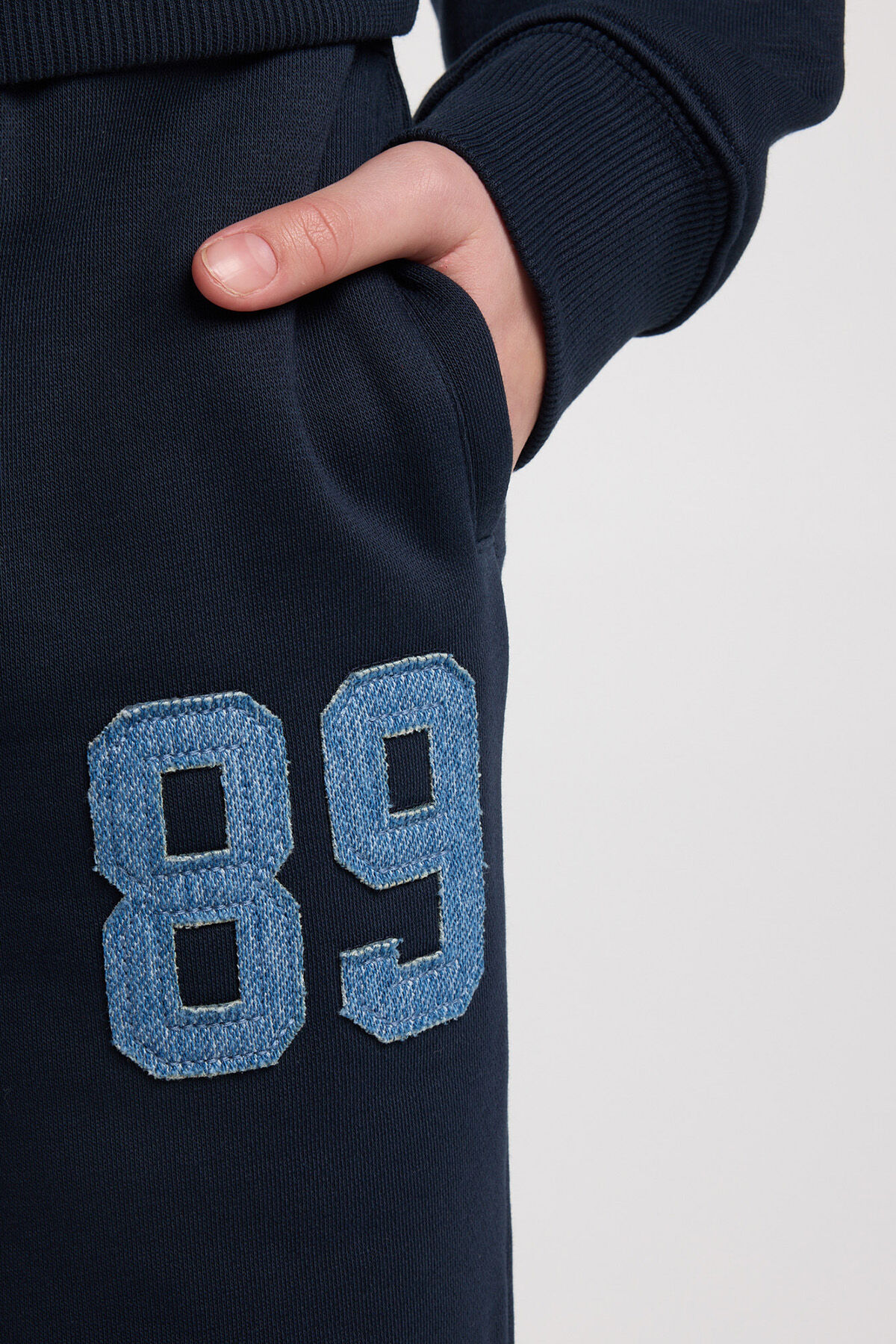 Cary JR image number 3