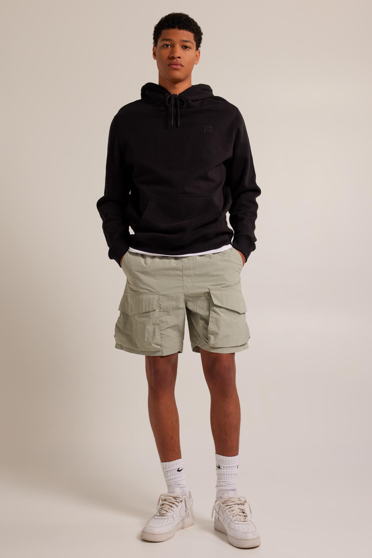 Short Nolan image number 1