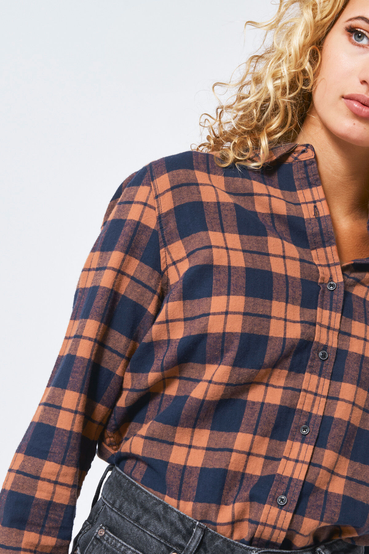 Blouse collar Britt Check image number 0