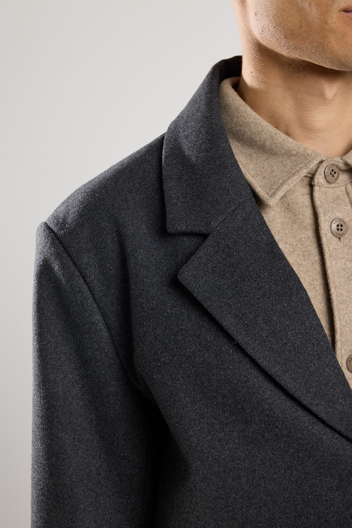 Trenchcoat Jackson image number 3