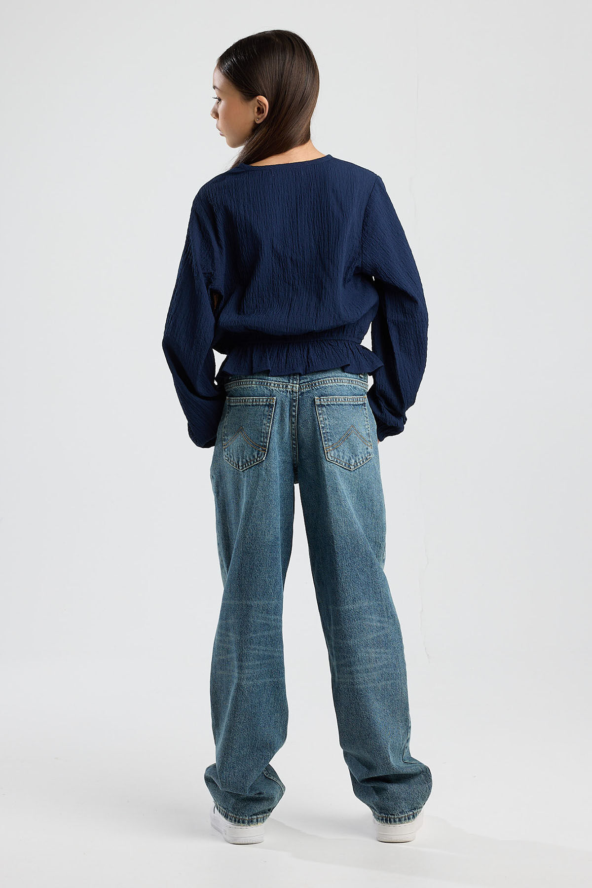 Briley Jr image number 2