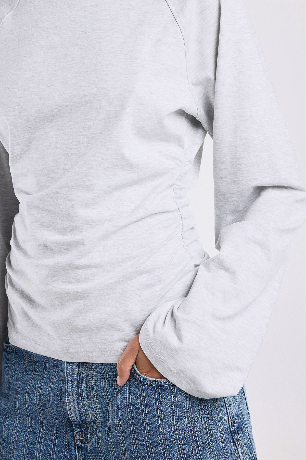 Louise image number 3