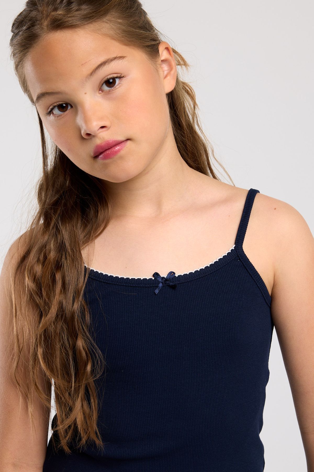 Mia Jr image number 3