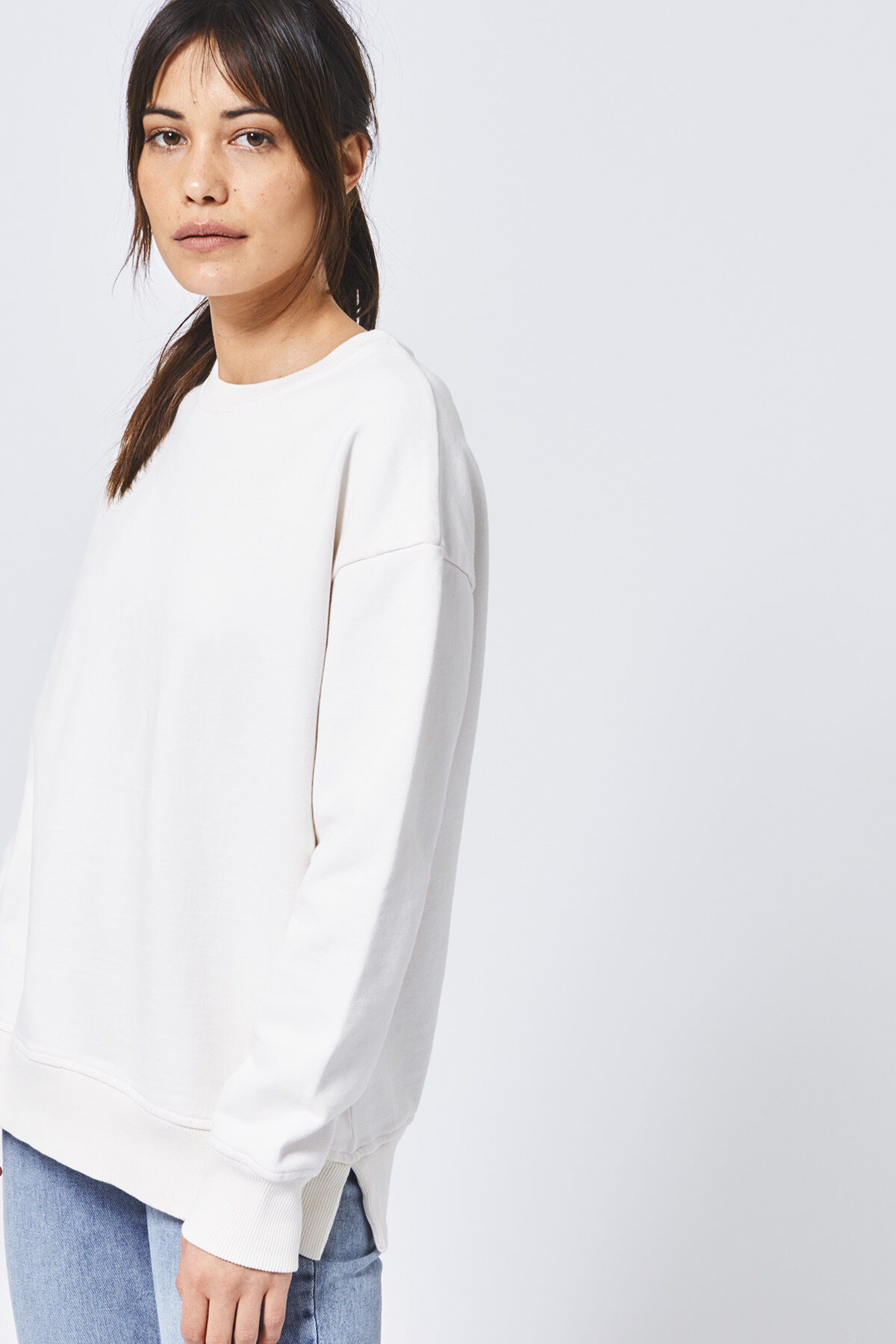 Sweater San image number 1