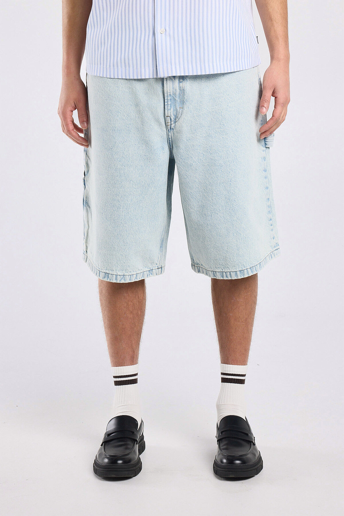 Nilan image number 0