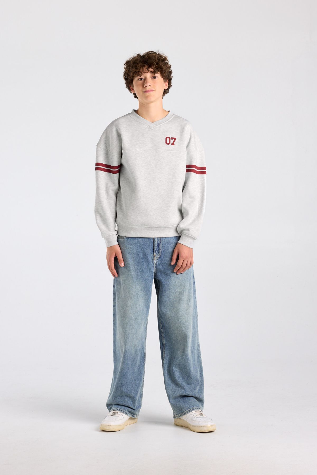 Seven Jr image number 1