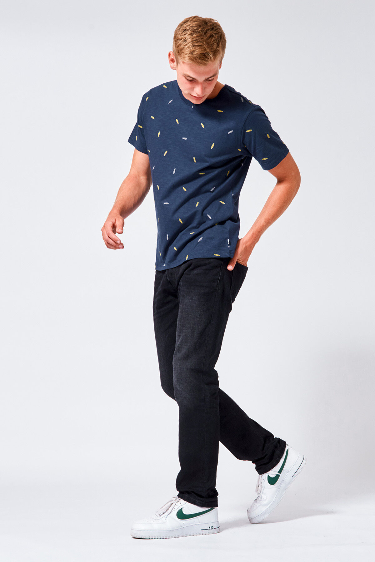 Jeans Dean image number 0