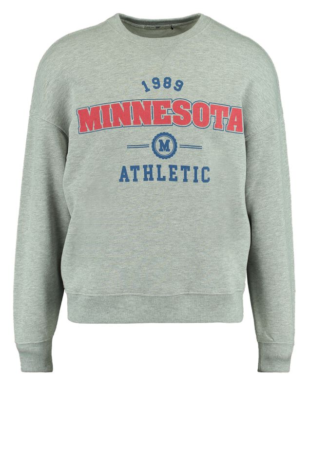 Sweater Sue image number 4