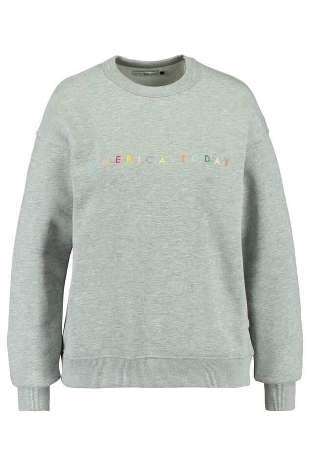 Sweater Suzy image number 4