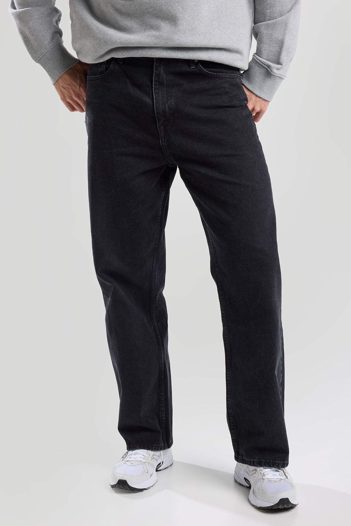 Omar Jeans image number 1