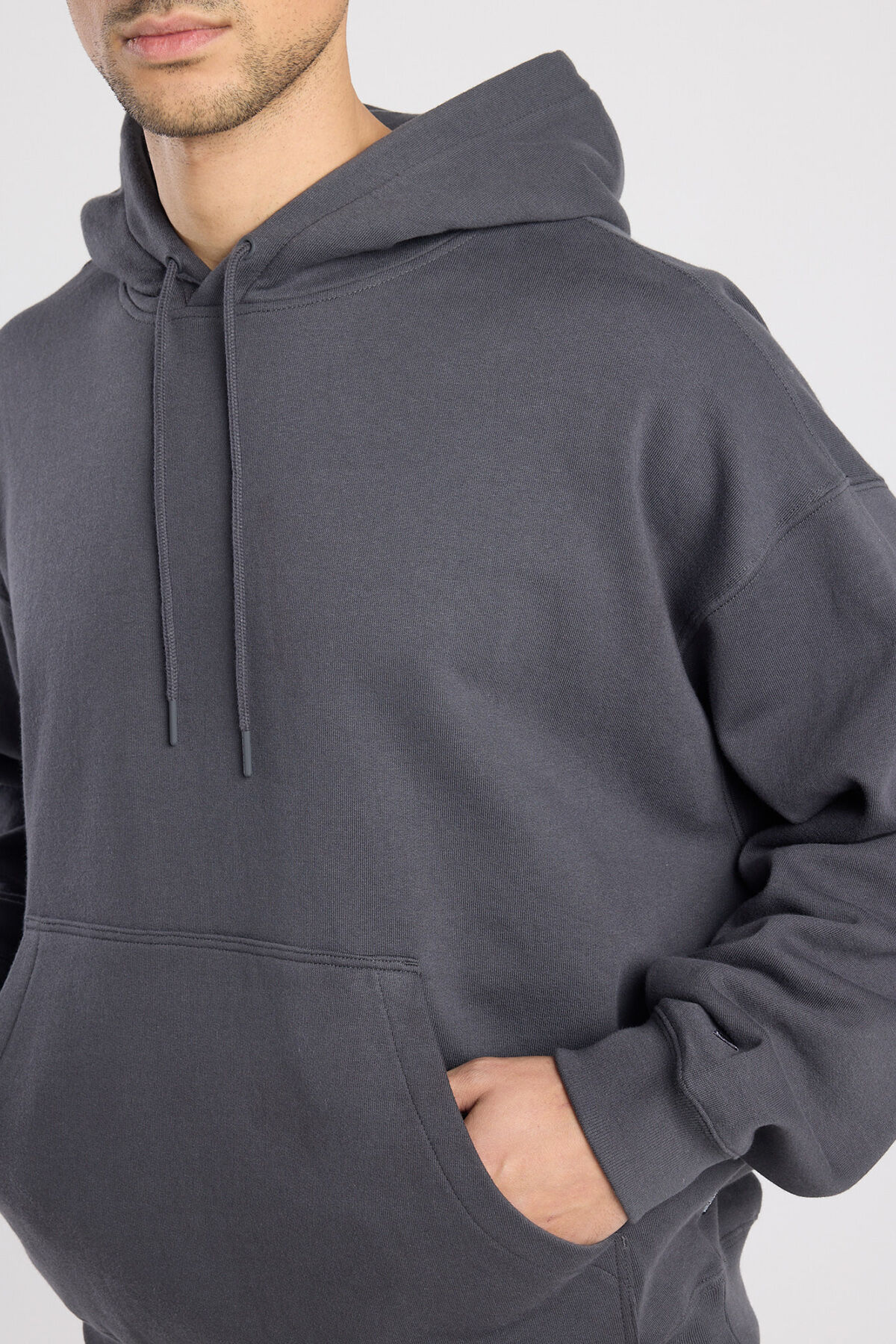 Scott Hood image number 3