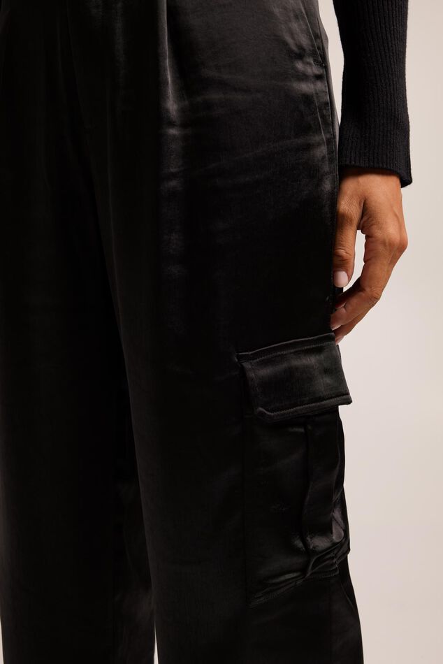 Peggy X image number 3