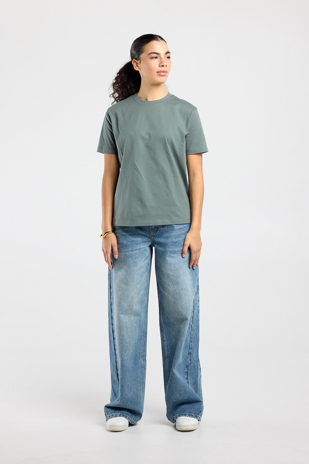 Esther image number 1