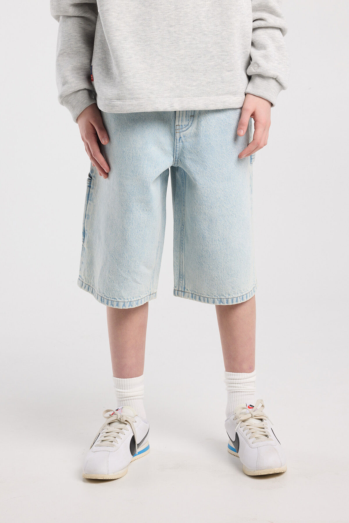 Nilan JR image number 0