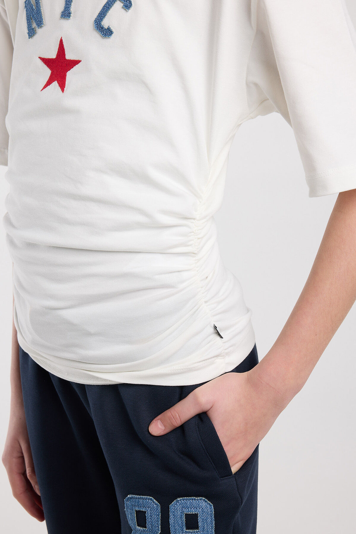 Eleni JR image number 3