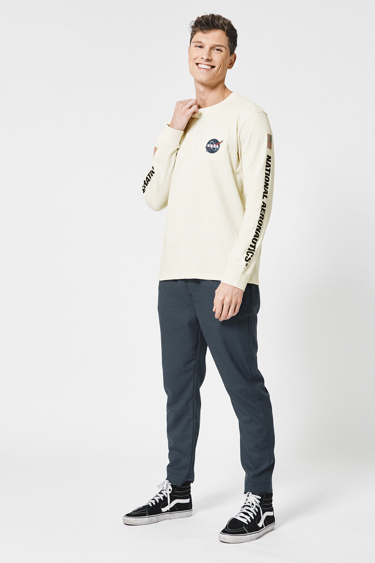 Langarm Lith image number 1