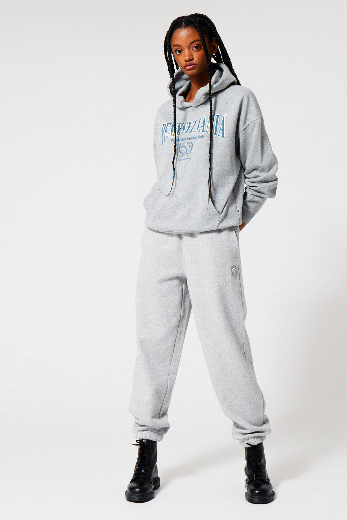 Hoodie Saga image number 0