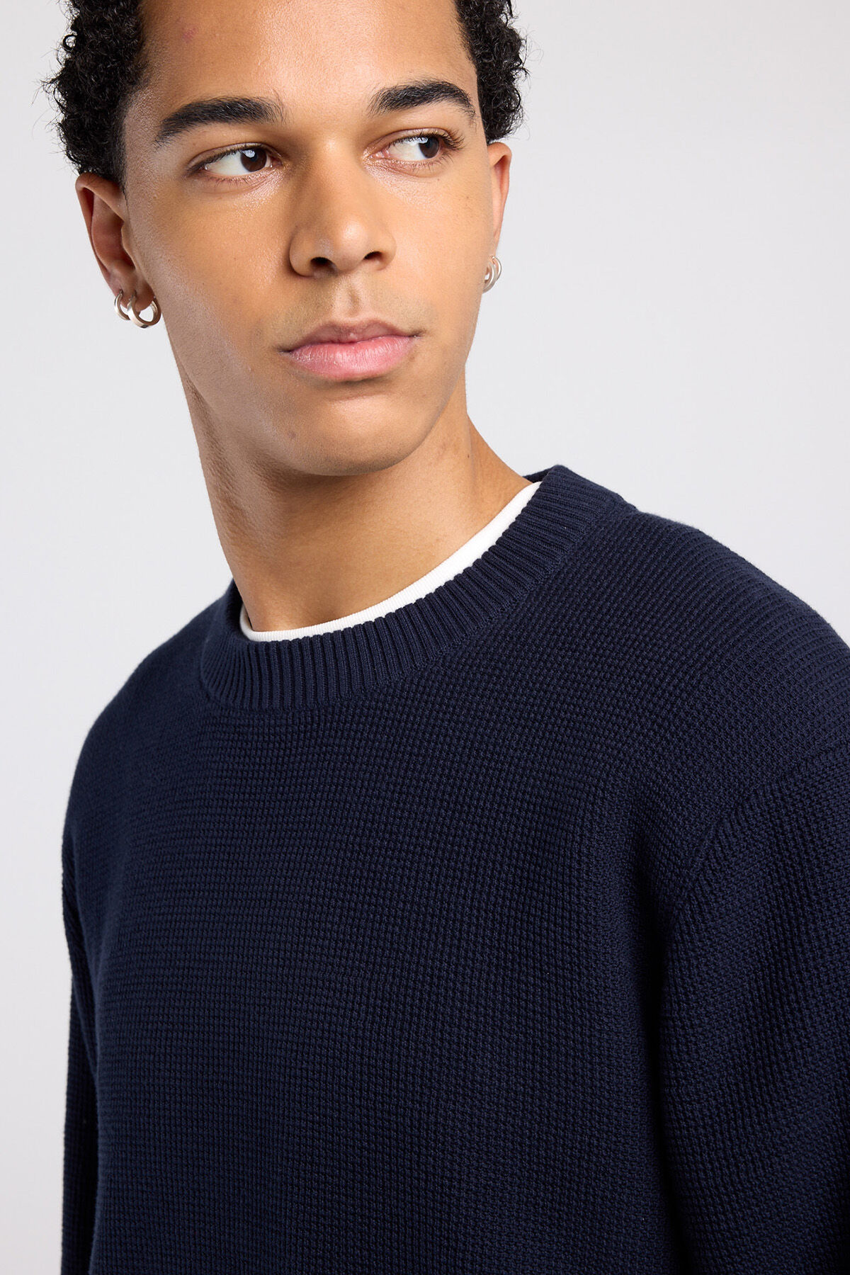 Kurtis Crew image number 3