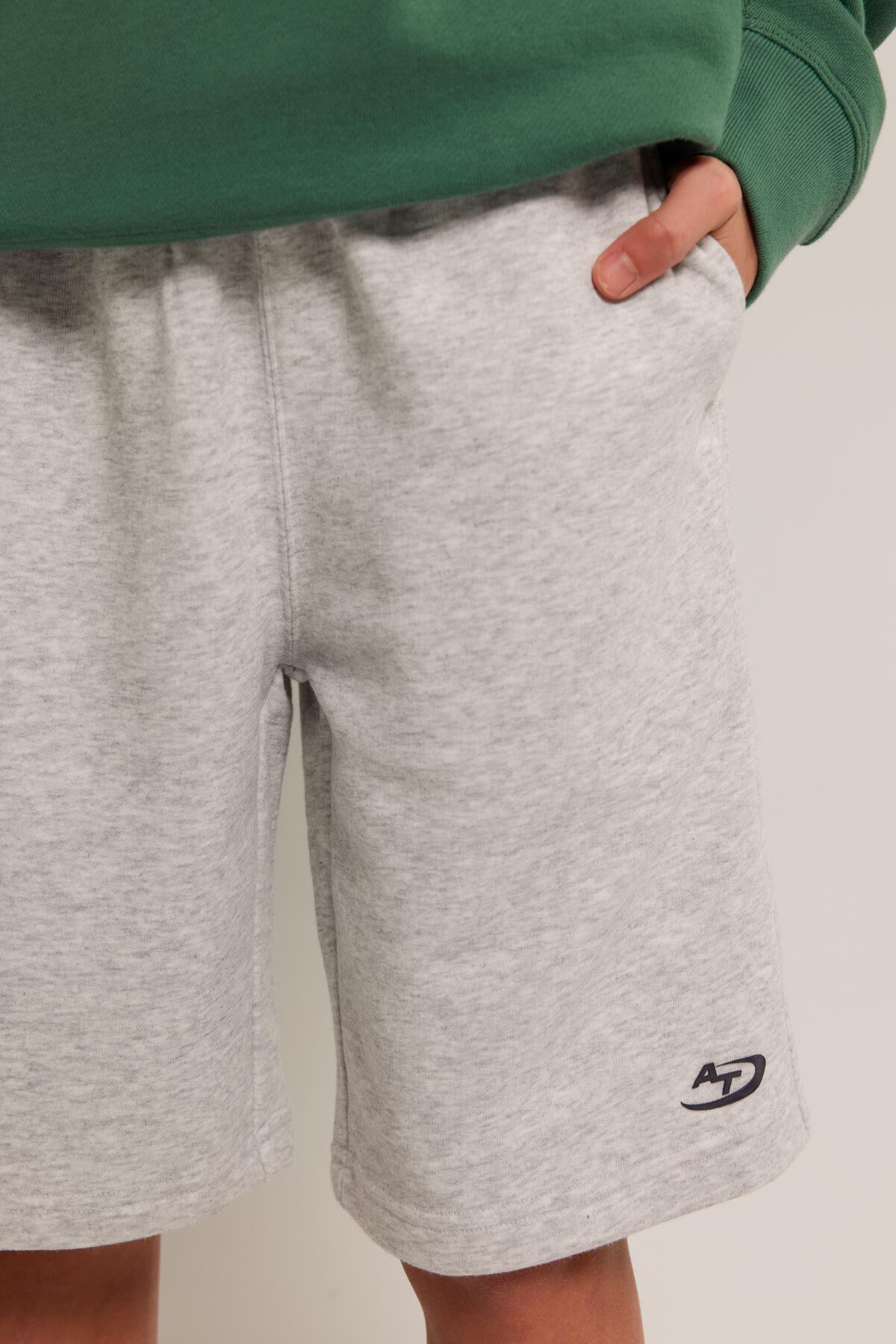 Sweat short Sevan jr  image number 3