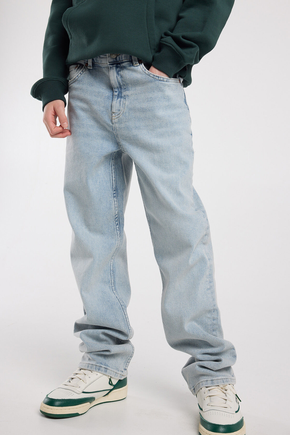 Dexter Jr image number 0