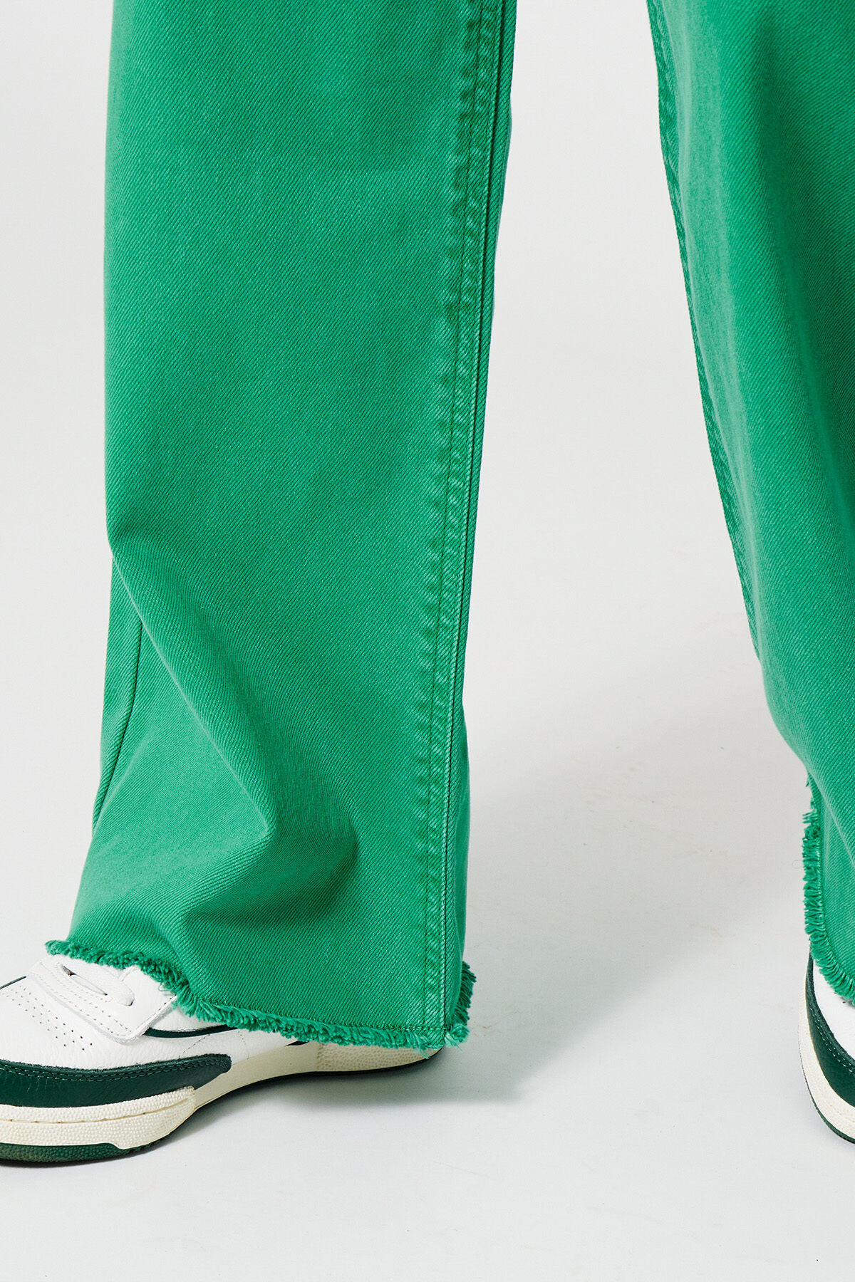 Olivia CLRD image number 3