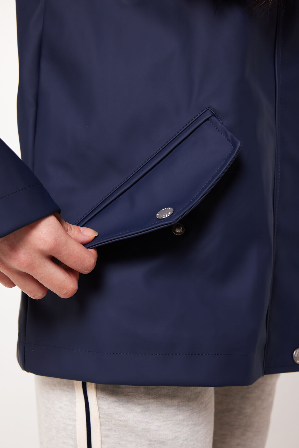 Rain jacket Janice S image number 3