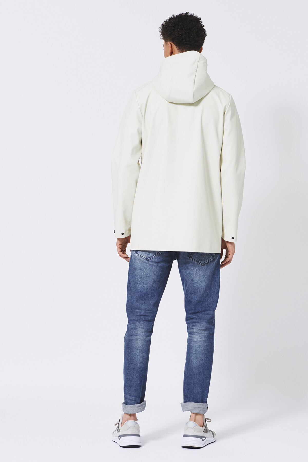 Imperm&eacute;able Jace image number 2