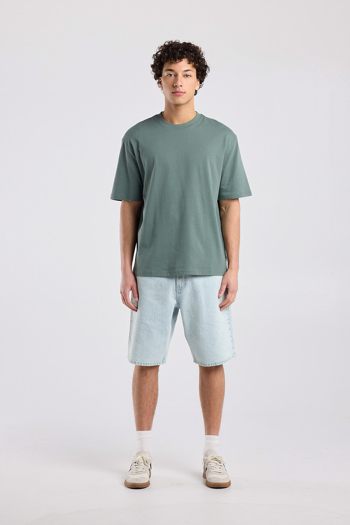 Elliot image number 1