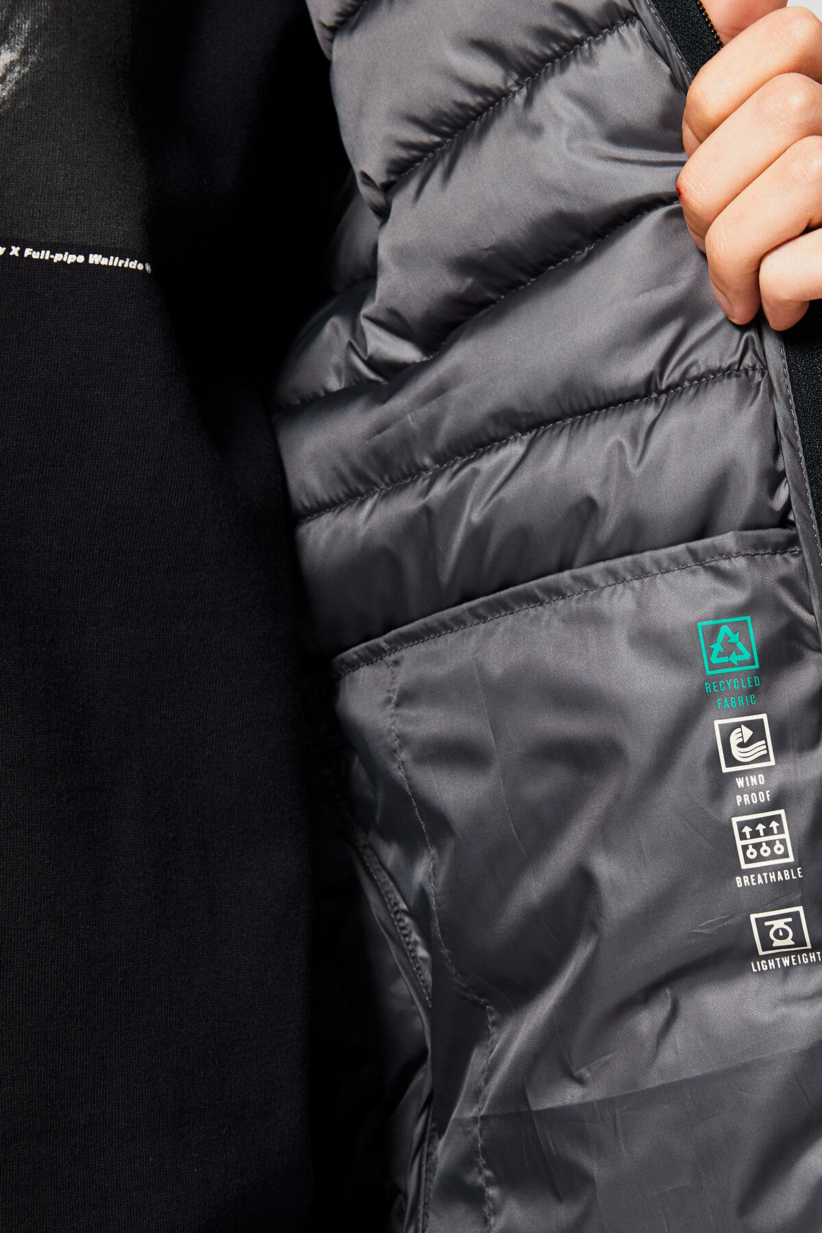 Jacket Jerry image number 3