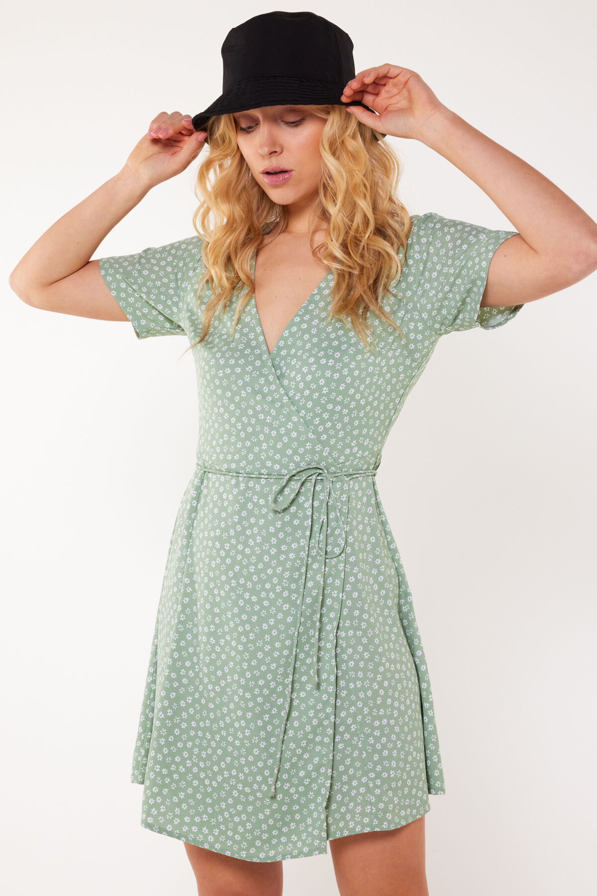 Dress Dae image number 0