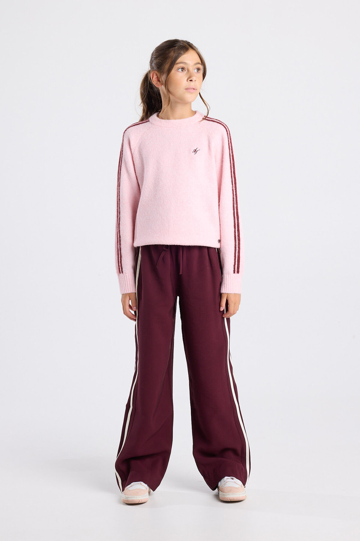 Kira jr image number 1