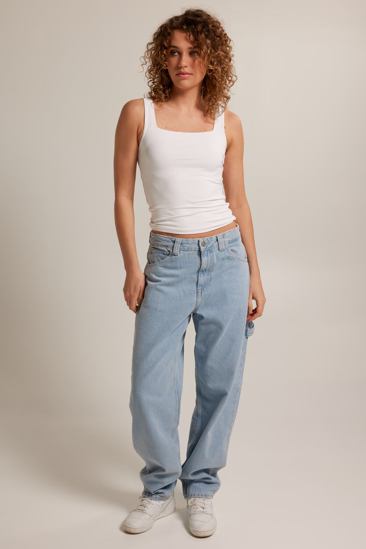 Dr. Denim Jeans Faye worker image number 1