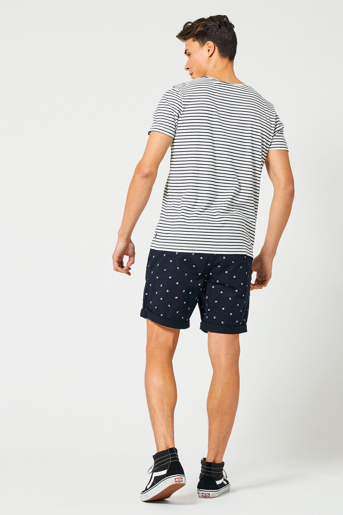 T-shirt Took image number 2