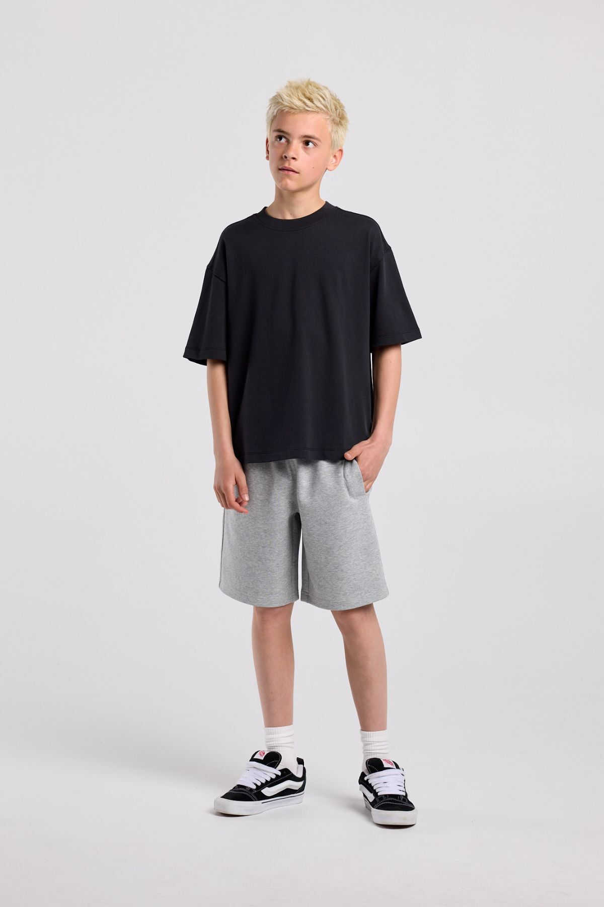 Novan Jr image number 1