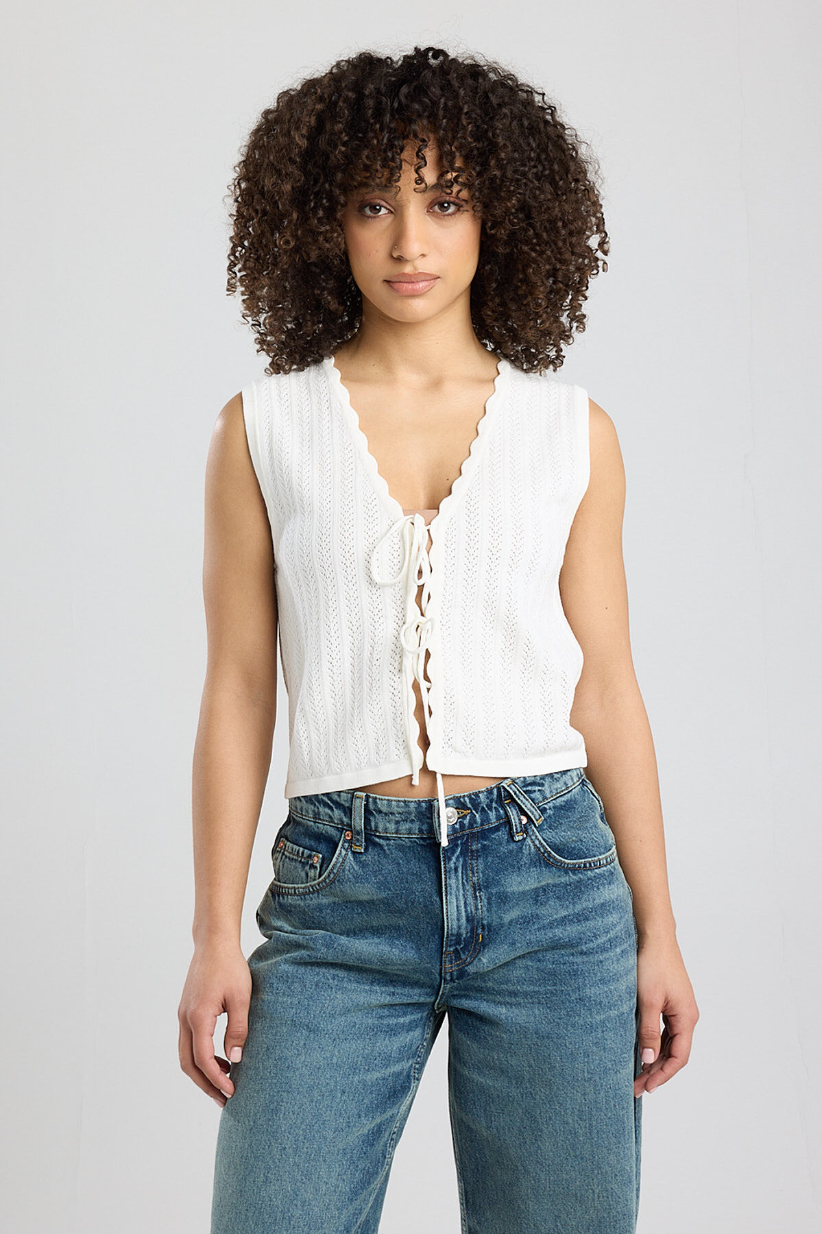 Gweny image number 0