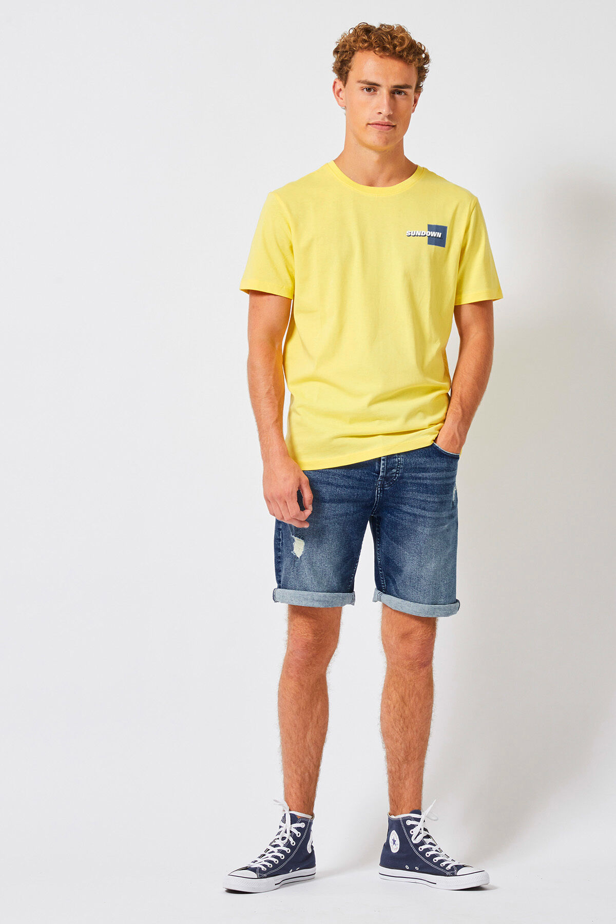 Earl Square image number 3