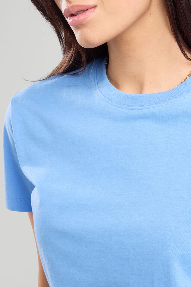 Esther image number 3