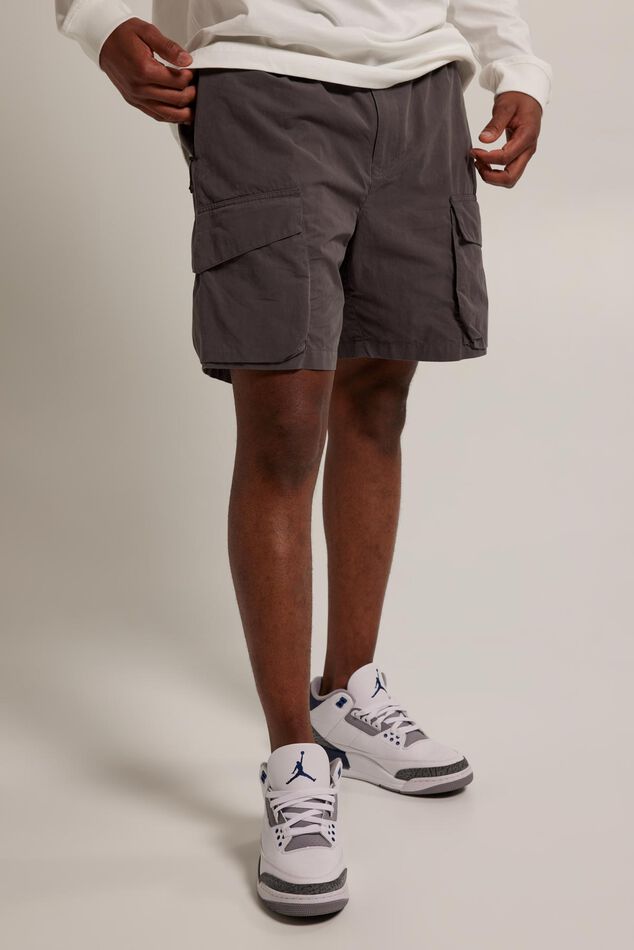 Short Nyles image number 0