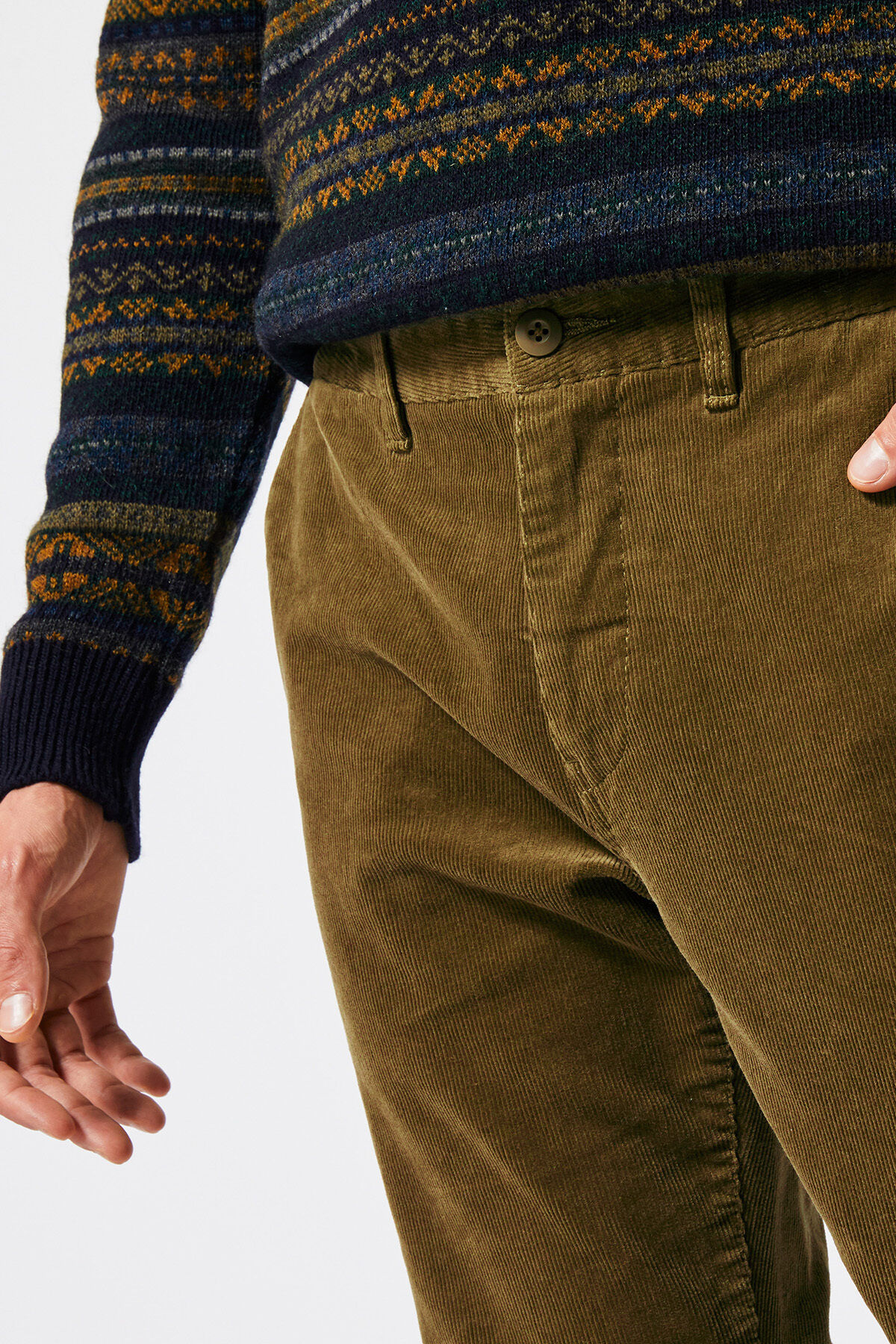 Trousers Pagan image number 3