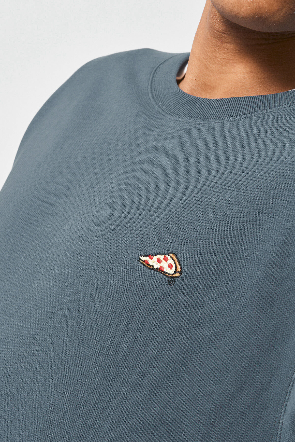 Sweater Sagar image number 3