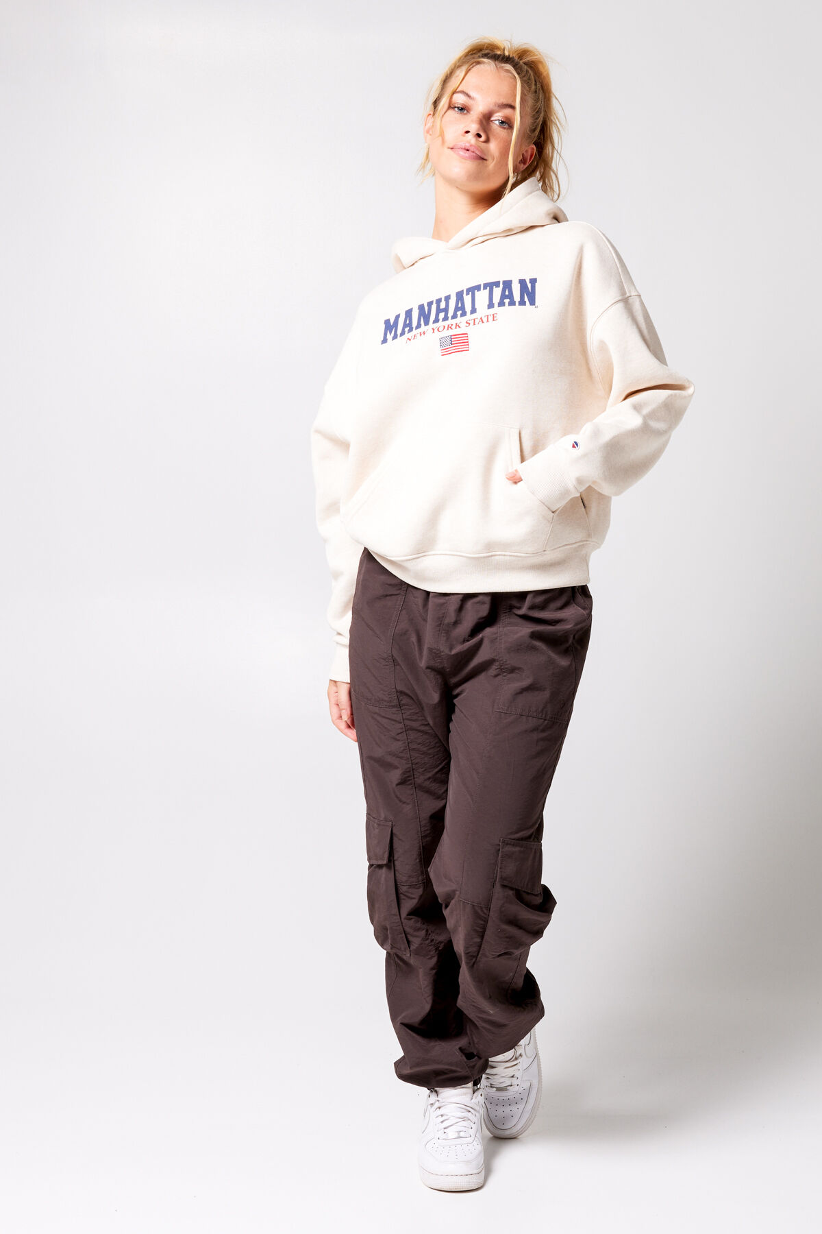 Hoodie Sally hood image number 1