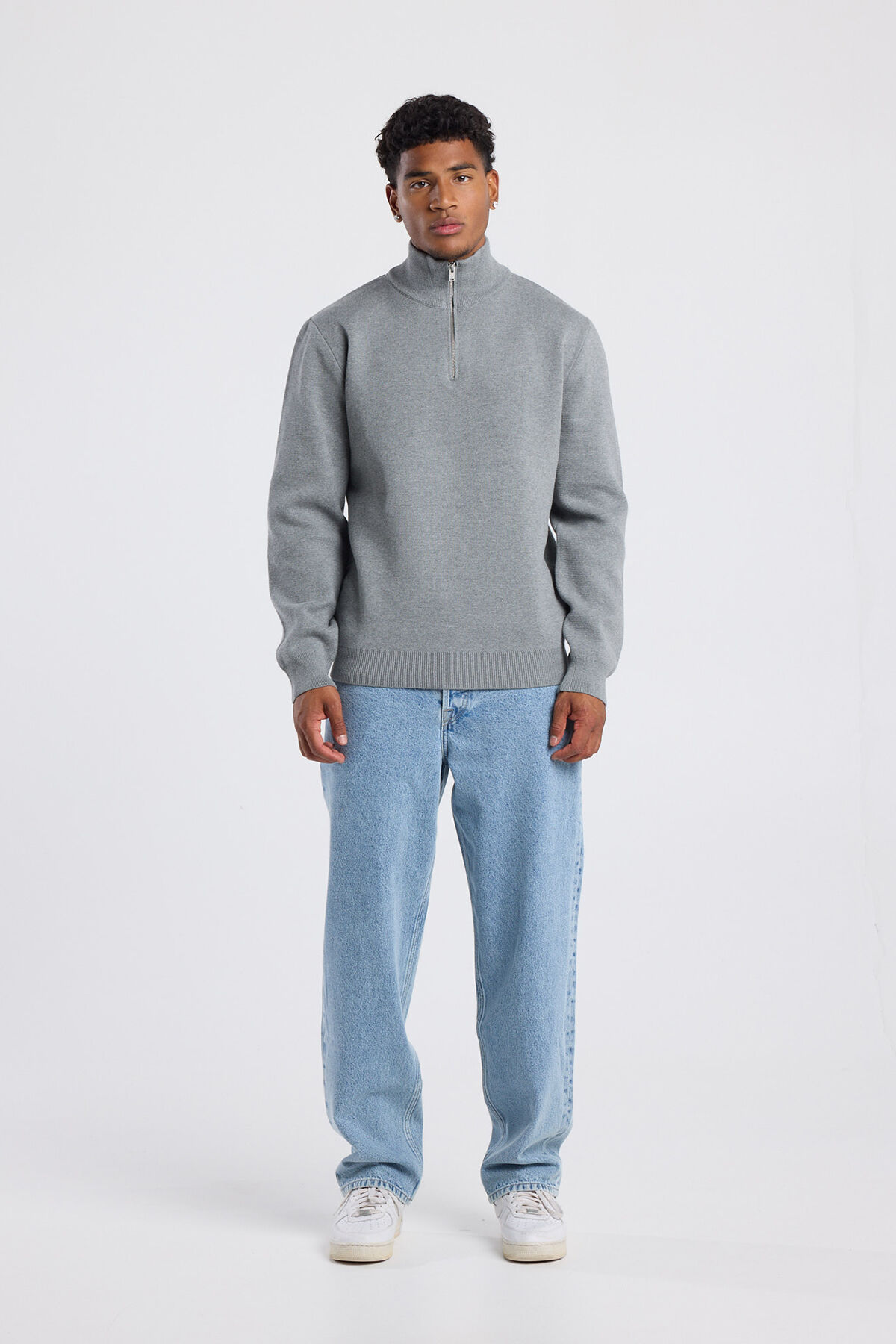 Konrad Halfzip image number 1