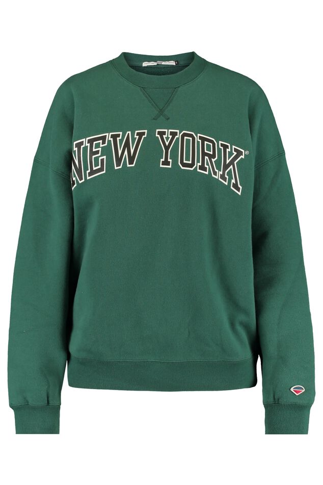 Sweater Sue image number 4