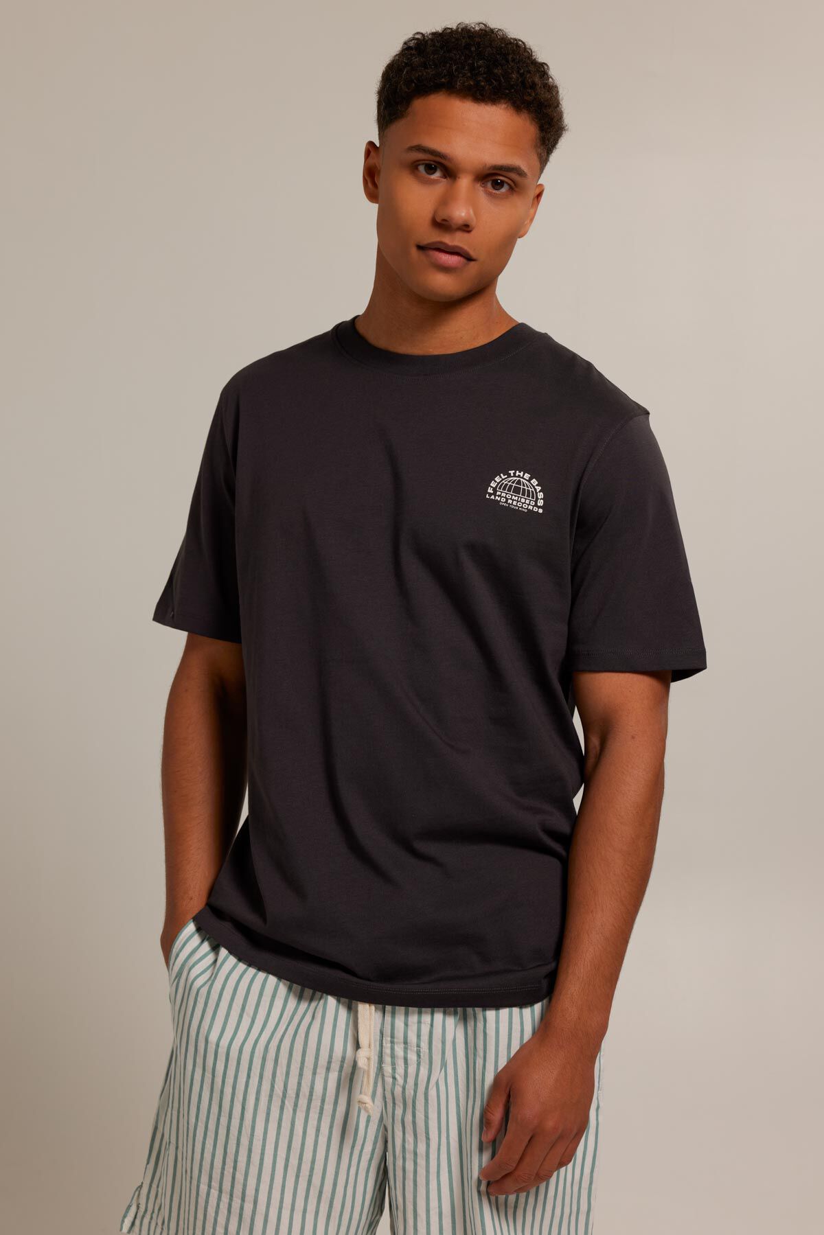 Heren T shirt Elistar Dull black America Today