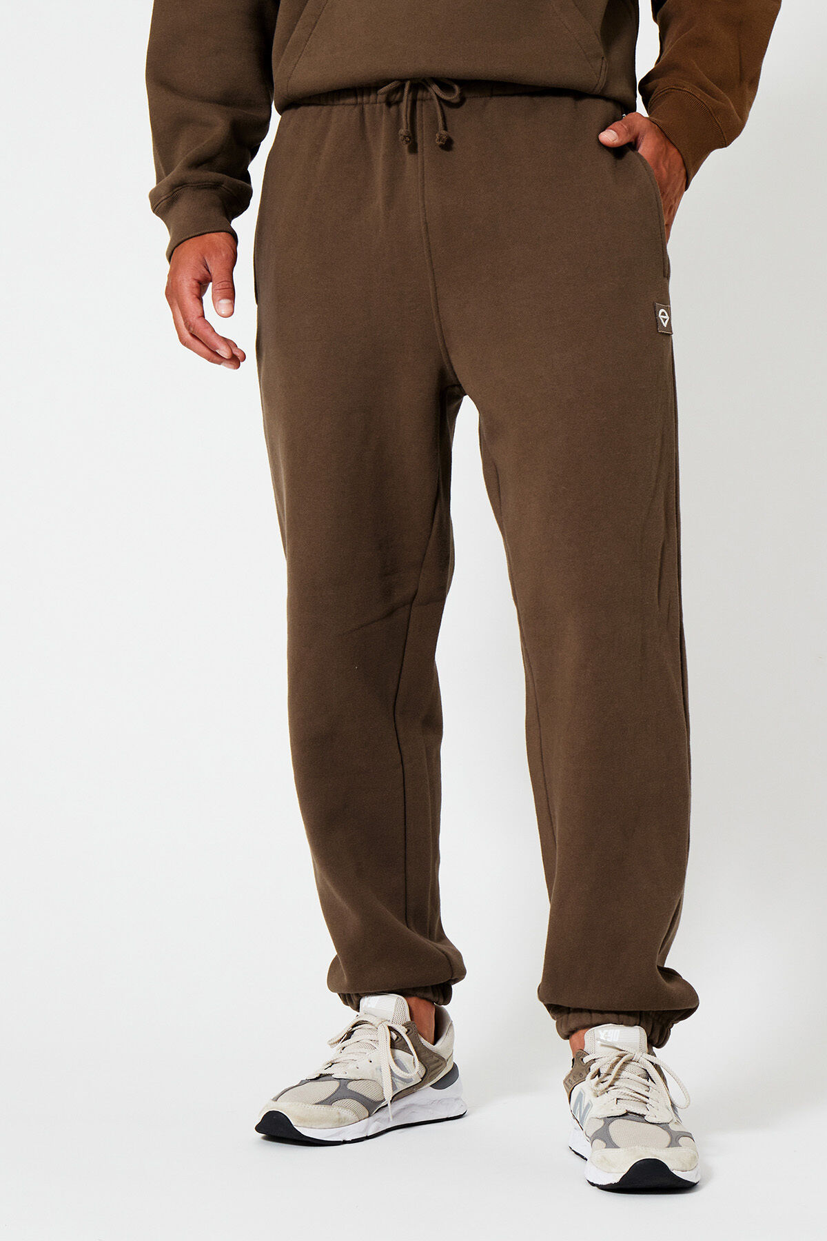 Crest image number 1